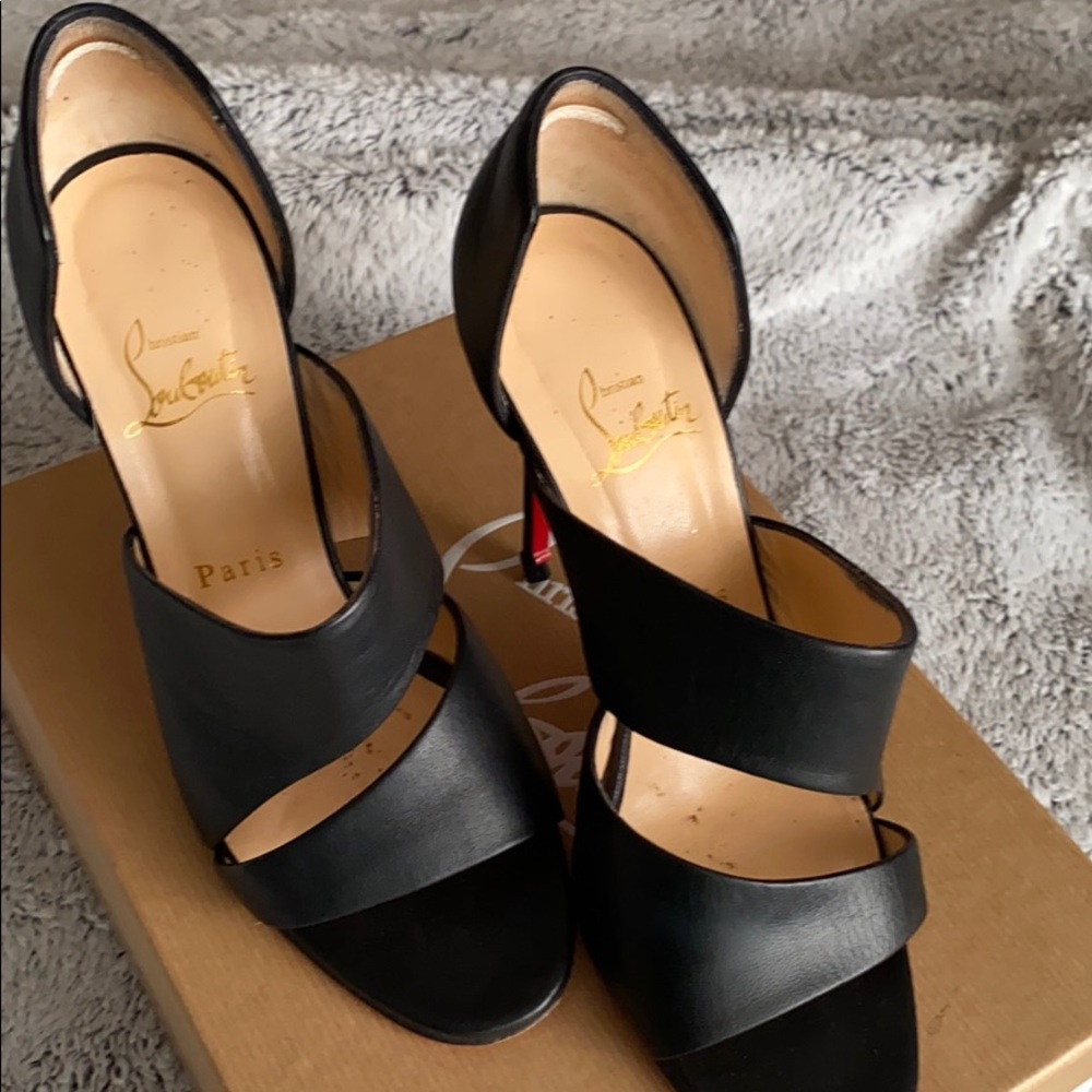Christian Loubitons openside Bootie US size 8(38) - Picture 6 of 8